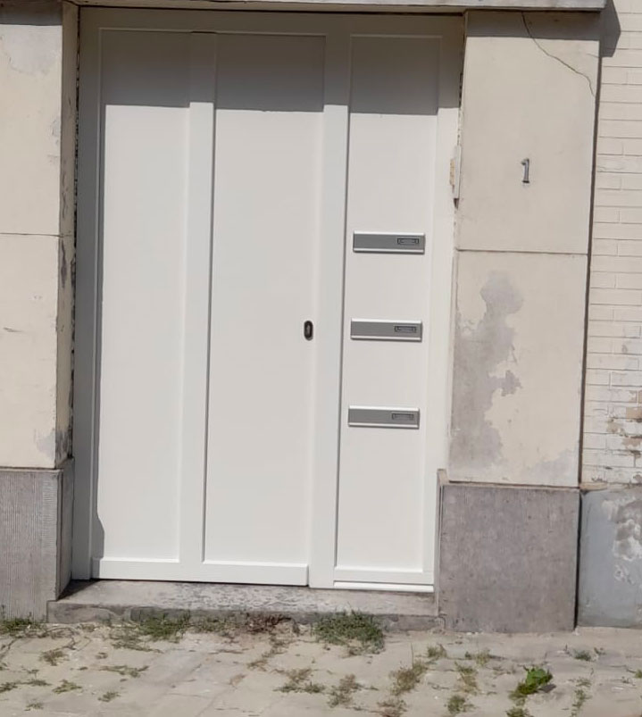 Porte et châssis en bois méranti | Molenbeek-Saint-Jean