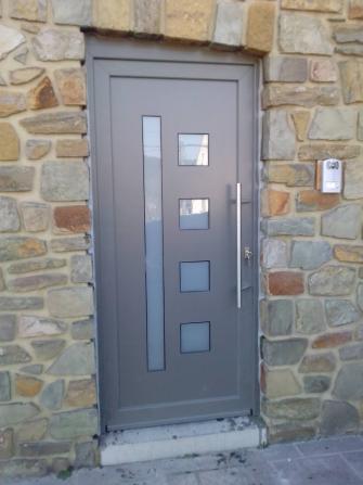 QUARTZ GREY PVC DOORS IN CHAUDFONTAINE